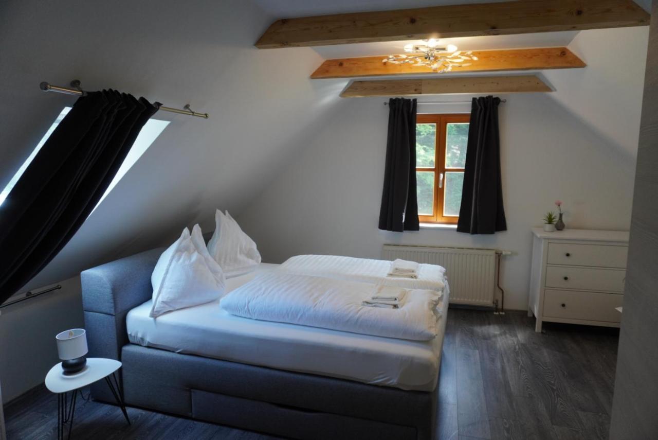 Ferienwohnung Heidi Лейтшах Екстериор снимка
